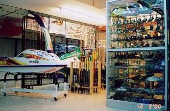 waveboy-shop.jpg (25765 bytes)